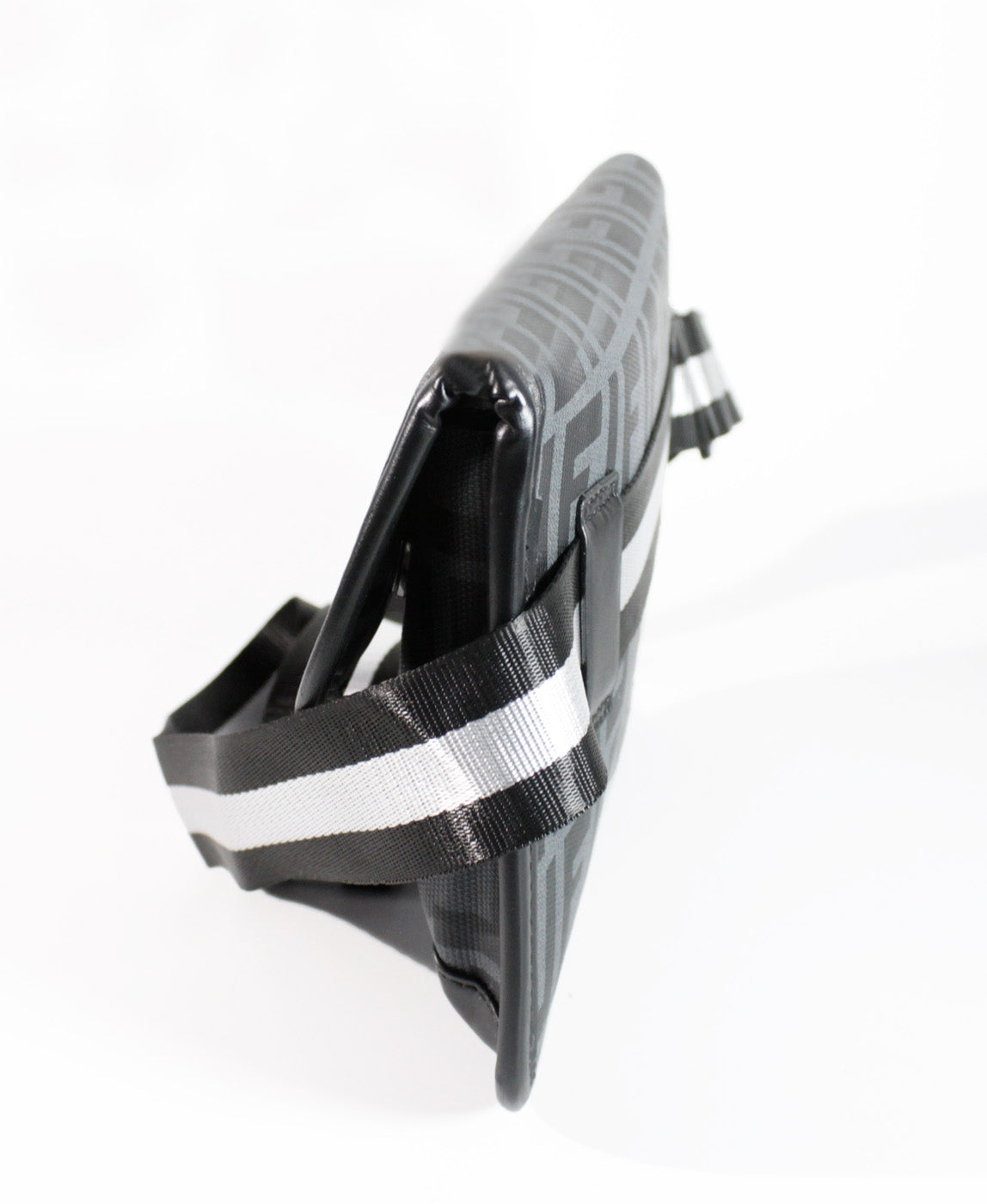 RIÑONERA R207 CORVEN NEGRO GEOMETRICO